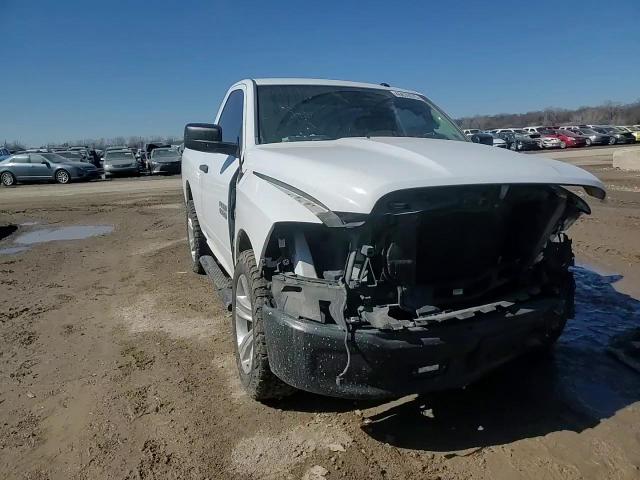 2016 RAM 1500 - Image 11