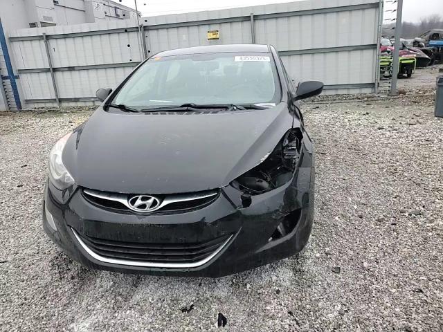 2012 Hyundai Elantra - Image 10