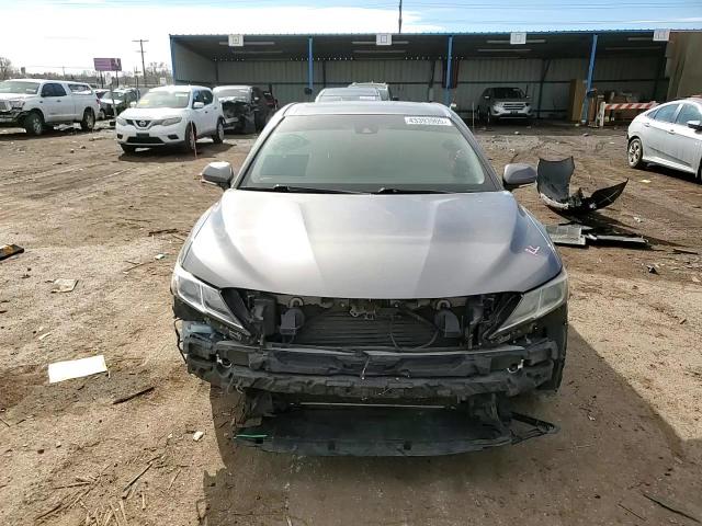 2018 Toyota Camry - Image 11
