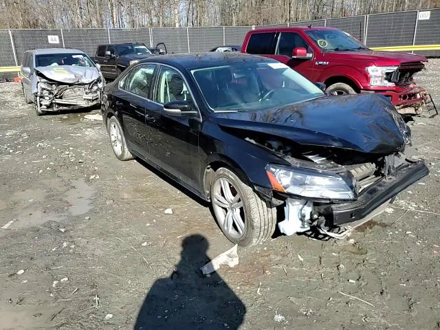 2014 Volkswagen Passat - Image 10