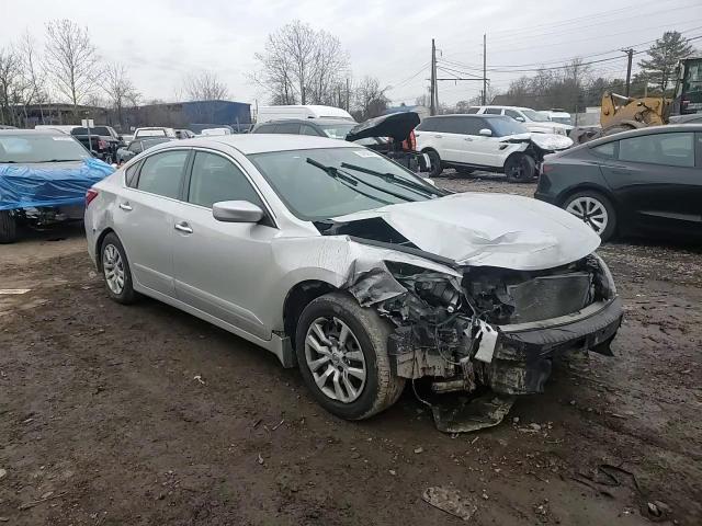 2017 Nissan Altima - Image 11