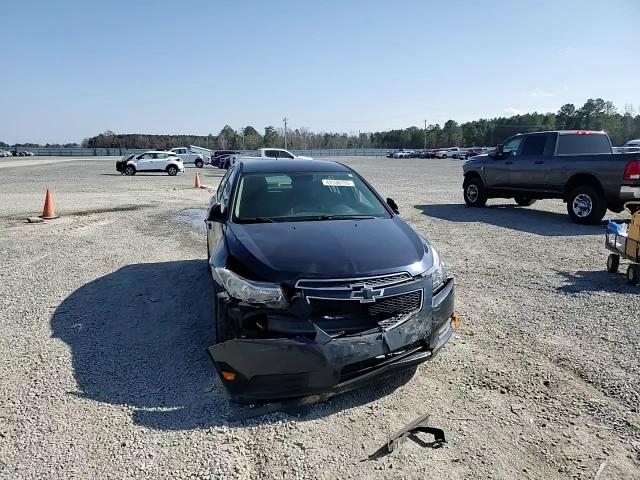 2014 Chevrolet Cruze - Image 11
