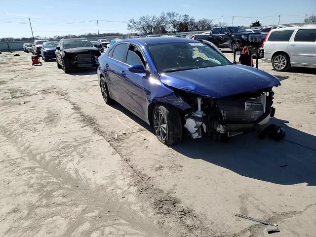 2023 Kia Forte - Image 11
