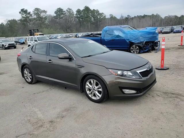 2011 Kia Optima - Image 11