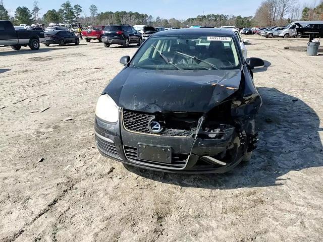 2010 Volkswagen Jetta - Image 11