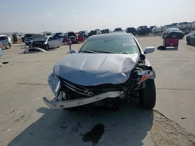 2016 Hyundai Azera - Image 11