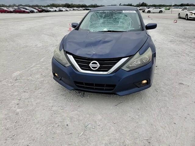 2018 Nissan Altima - Image 11