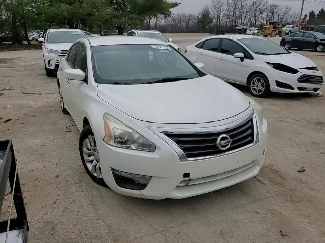 2013 Nissan Altima - Image 10
