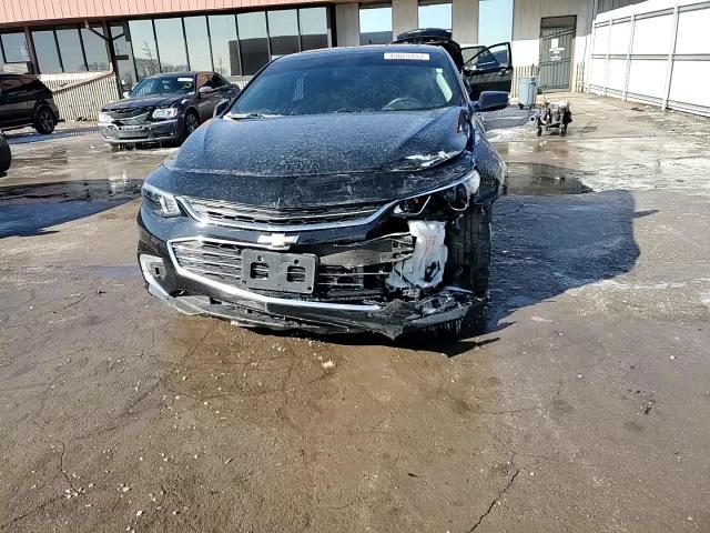 2018 Chevrolet Malibu - Image 11