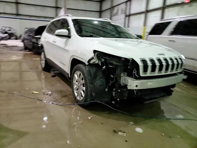 2016 Jeep Grand Cherokee - Image 12