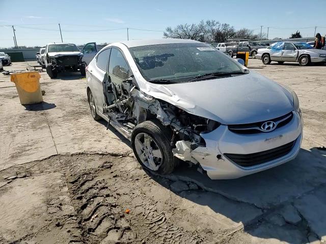 2013 Hyundai Elantra - Image 11