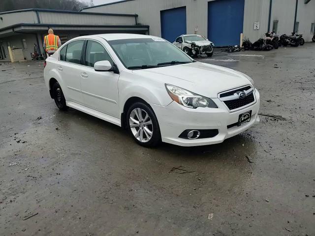 2014 Subaru Legacy - Image 14