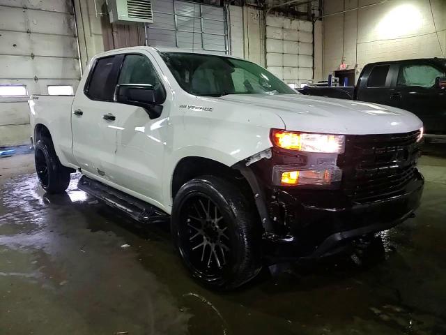2019 Chevrolet Silverado - Image 13