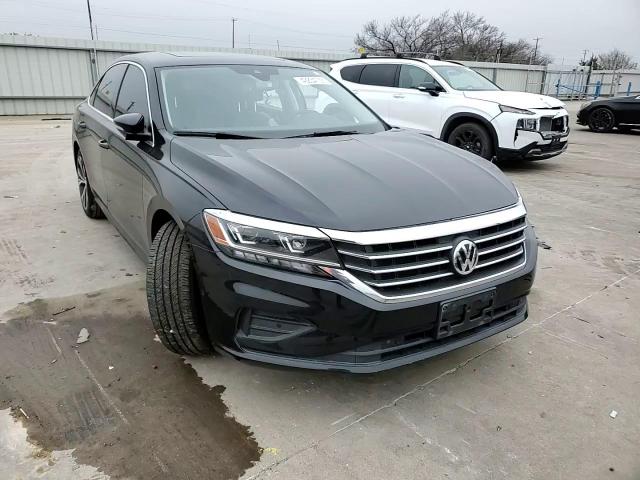 2020 Volkswagen Passat - Image 11
