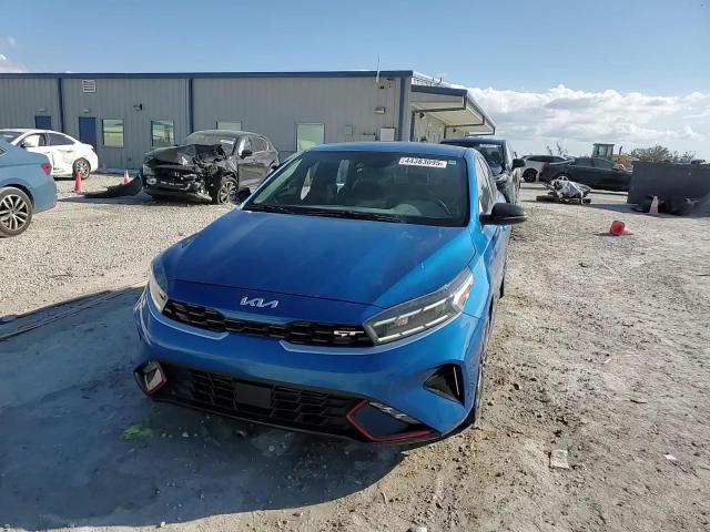 2022 Kia Forte - Image 13