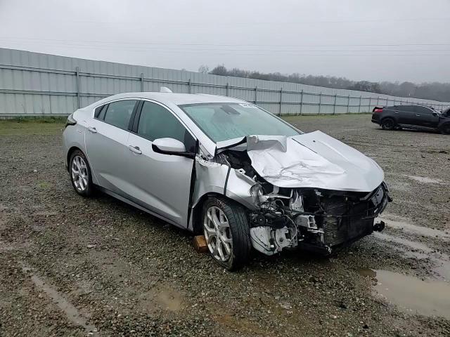 2017 Chevrolet Volt - Image 11