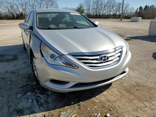 2011 Hyundai Sonata - Image 11
