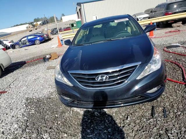 2013 Hyundai Sonata - Image 13