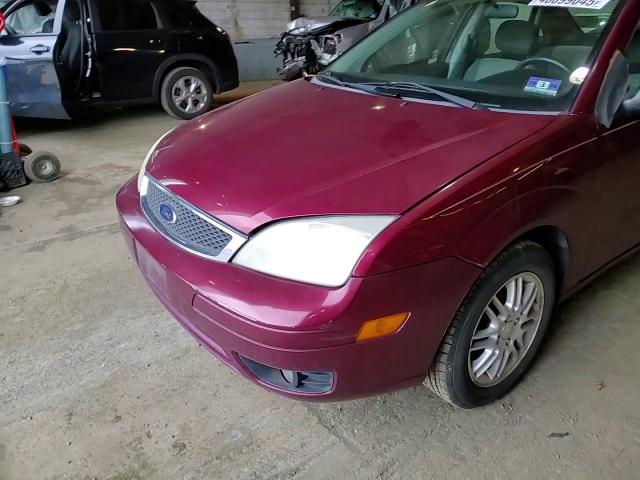 2006 Ford Focus - Image 11