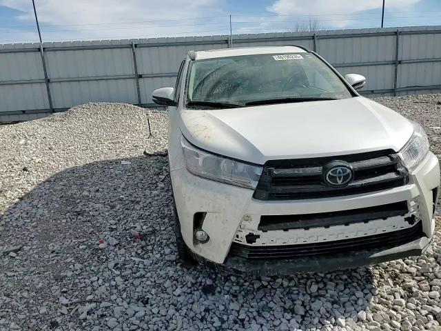 2018 Toyota Highlander - Image 12
