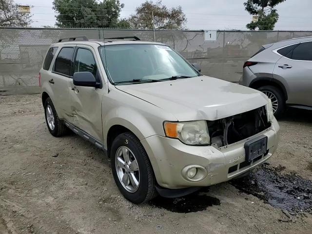 2010 Ford Escape - Image 11