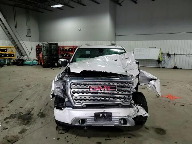 2022 GMC Sierra - Image 10