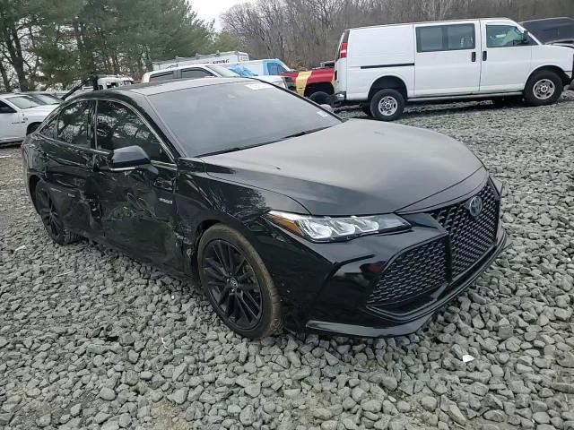 2021 Toyota Avalon - Image 11