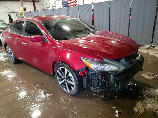 2018 Nissan Altima - Image 14