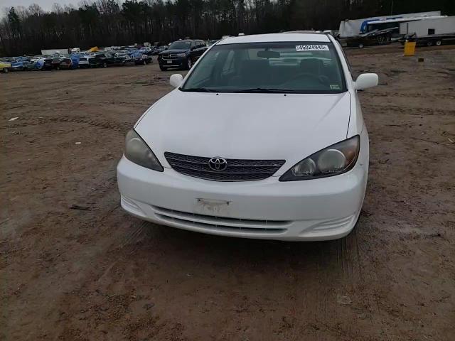 2004 Toyota Camry - Image 11