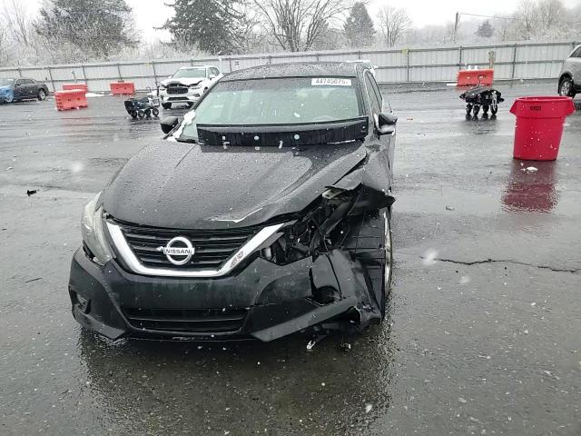 2017 Nissan Altima - Image 11