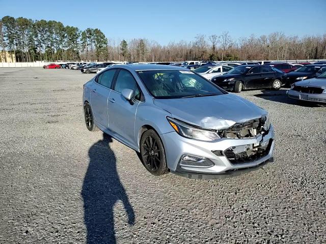 2017 Chevrolet Cruze - Image 10