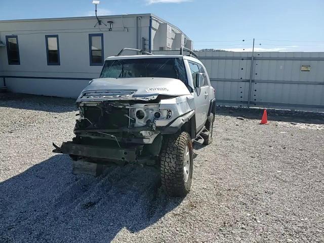 2008 Toyota FJ Cruiser - Image 12