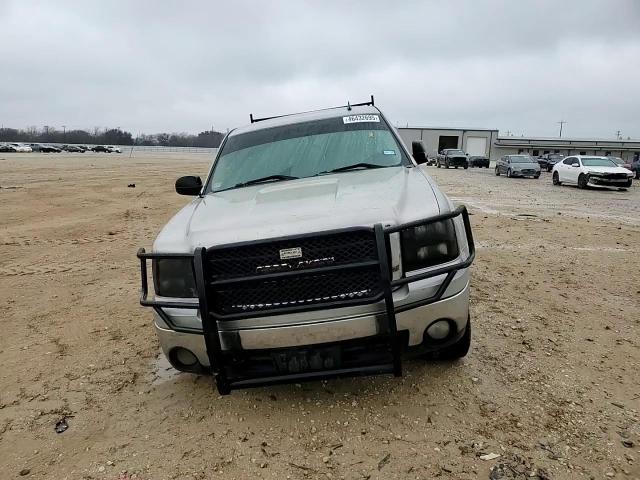 2007 GMC Sierra - Image 11