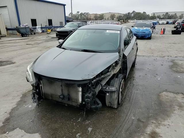 2017 Nissan Altima - Image 14