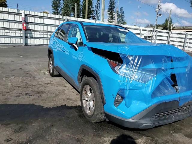 2021 Toyota RAV 4 - Image 12