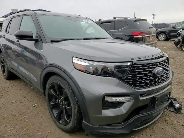 2022 Ford Explorer - Image 11