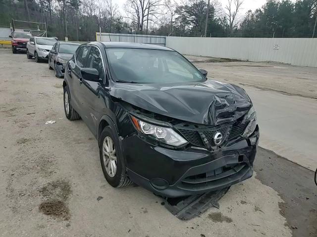 2017 Nissan Rogue - Image 12