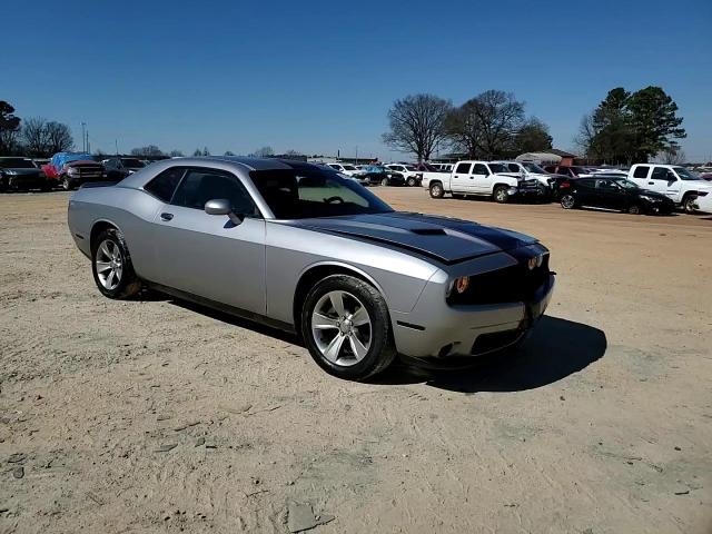 2018 Dodge Challenger - Image 13