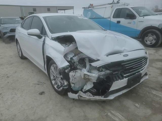 2020 Ford Fusion - Image 11