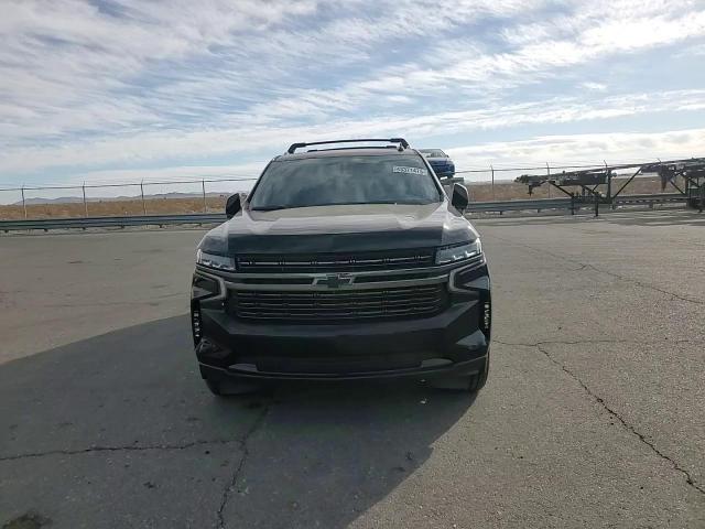 2022 Chevrolet Suburban - Image 12