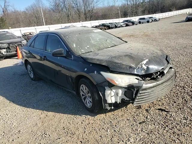 2016 Toyota Camry - Image 11