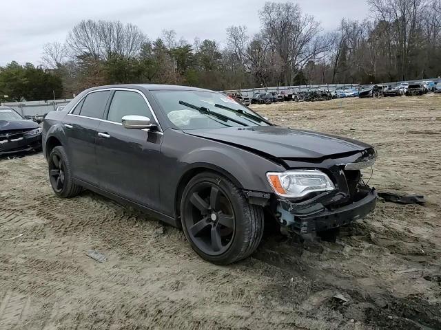 2012 Chrysler 300 - Image 10