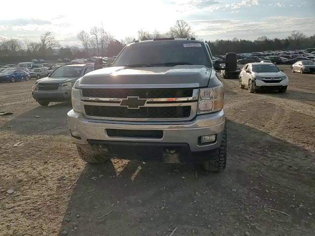 2014 Chevrolet Silverado - Image 11