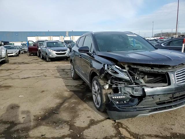 2015 Lincoln MKZ - Image 11