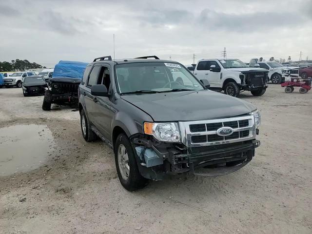 2009 Ford Escape - Image 11