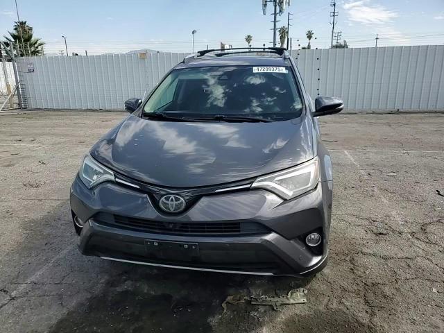 2017 Toyota RAV 4 - Image 12