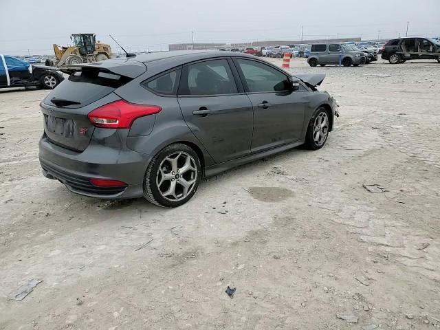 2017 Ford Focus - Image 11