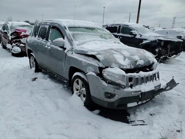 2015 Jeep Compass - Image 11