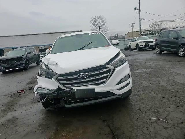 2017 Hyundai Tucson - Image 12
