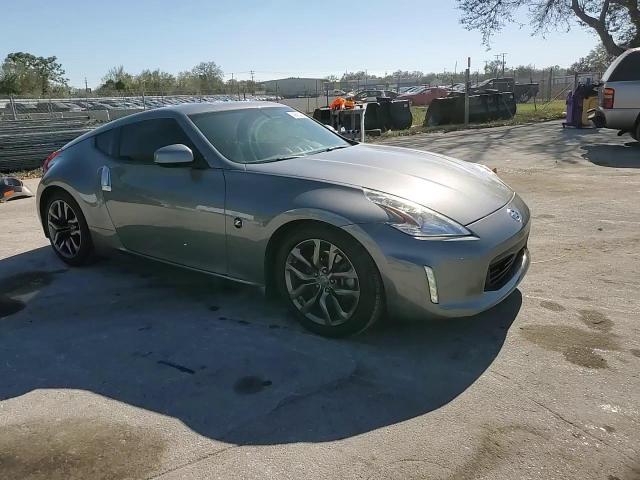 2017 Nissan 370Z - Image 11